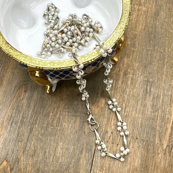 Crystal pearl classic long silver statement necklace for layering handmade - Picture 3 of 8